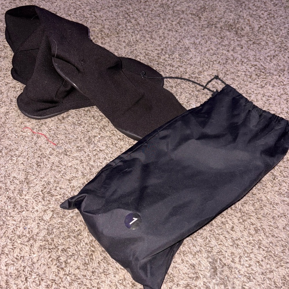 Yeezy Pods with original bag